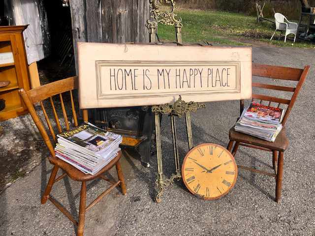 "home is my happy place" sign